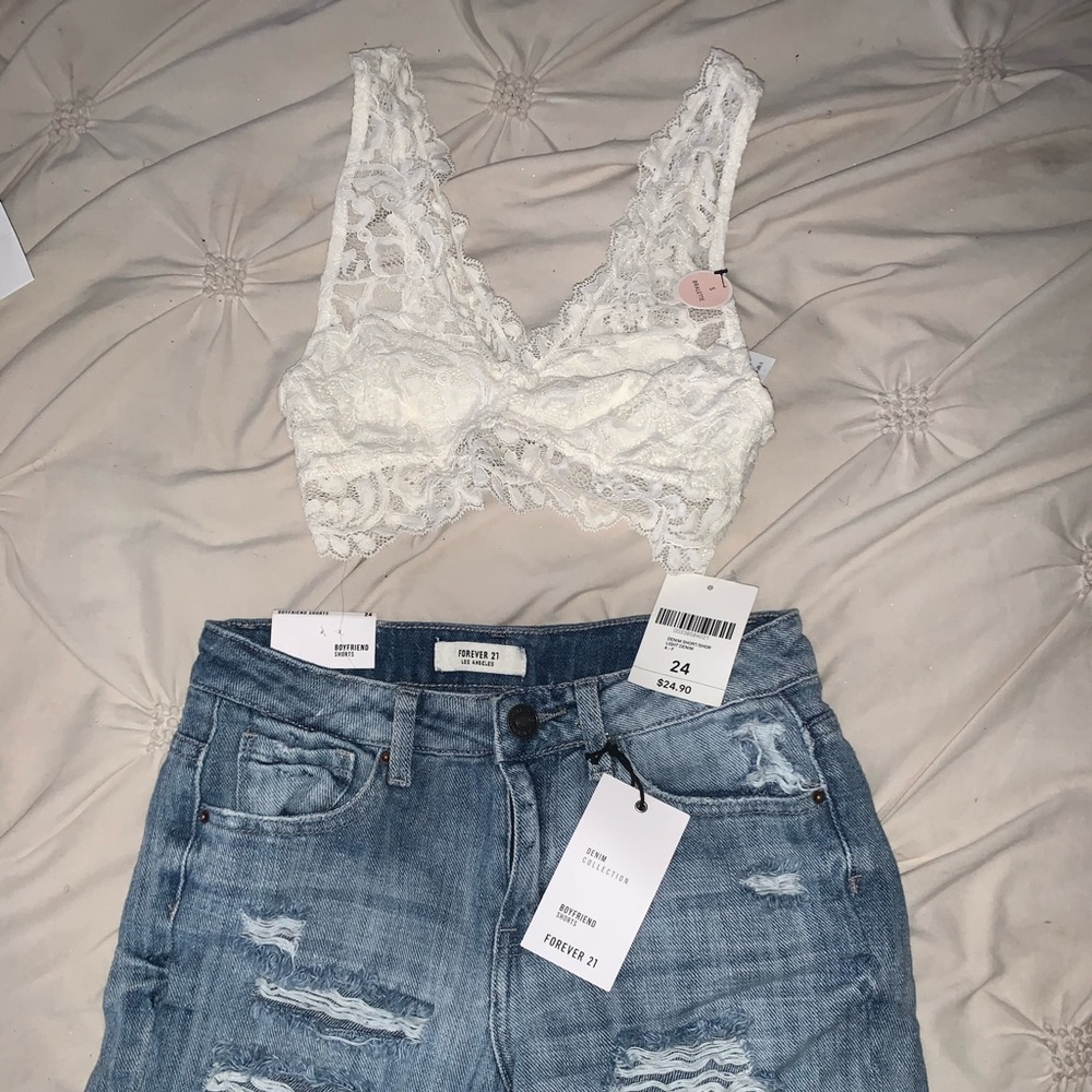 Distressed denim boyfriend shorts size 24 (0,XS) - Picture 3 of 6